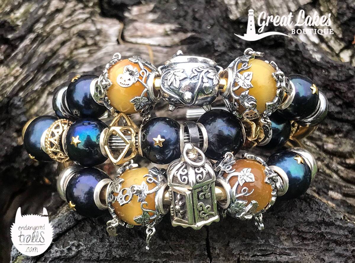 The Palace of Amber Starry Peacock Pearls Inspiration