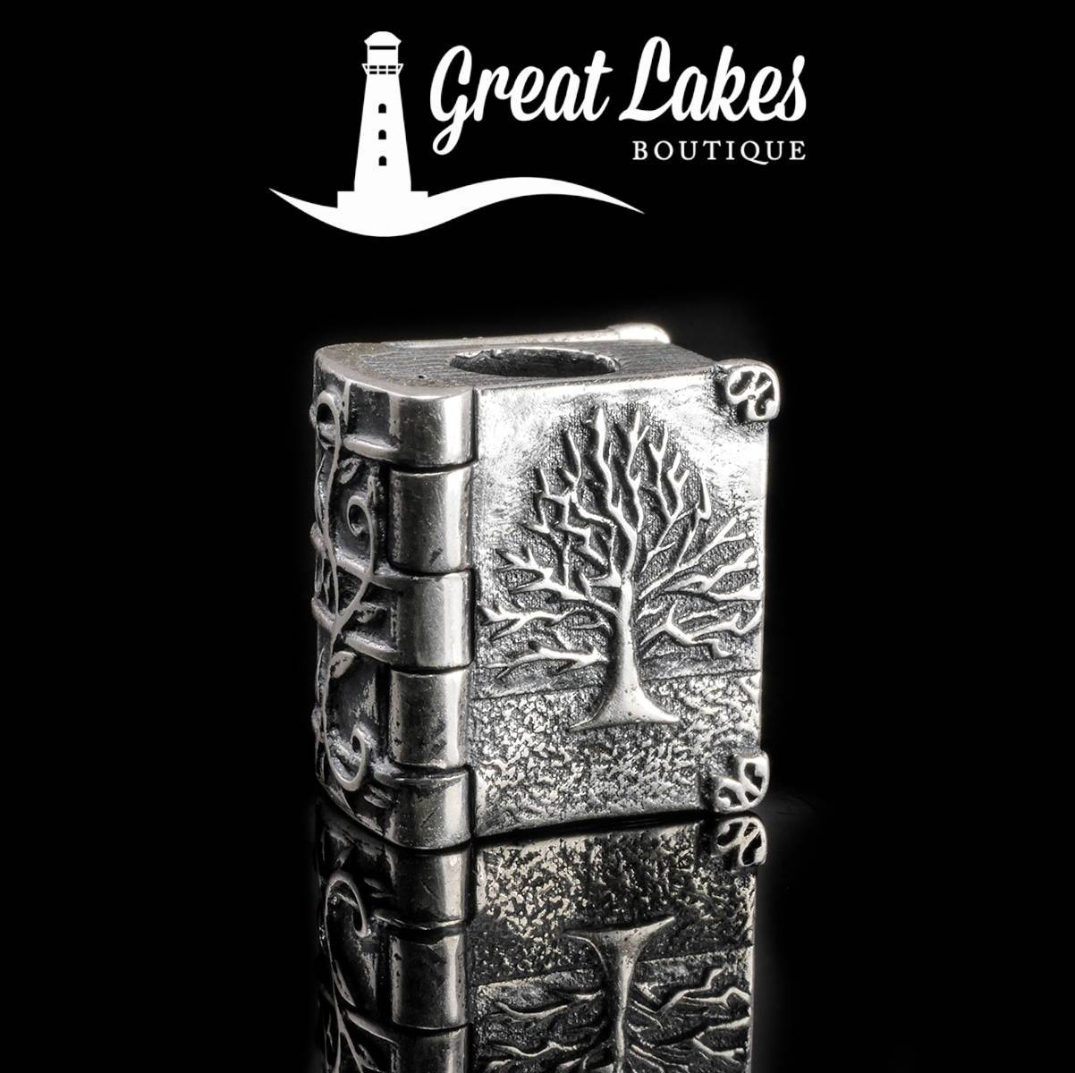 The Palace of Amber Story Debuts