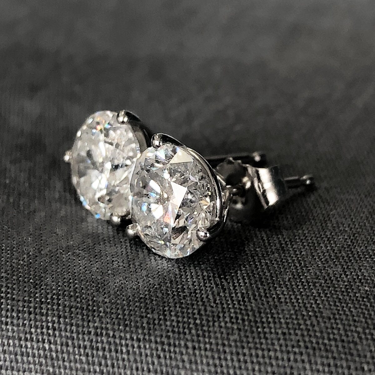 Great Lakes Boutique White Gold Diamond Stud Earrings (3.13 Carat)