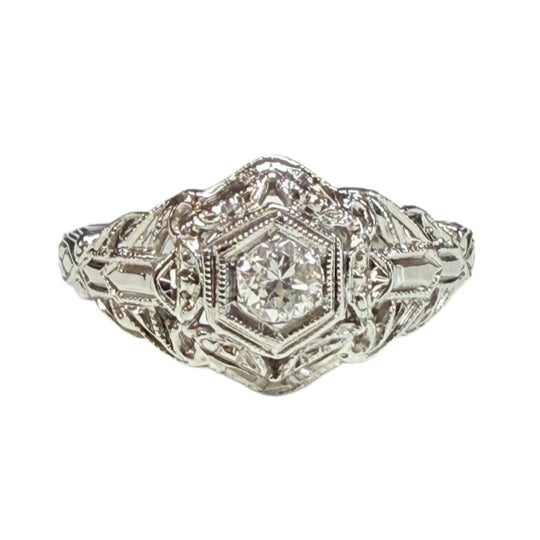 18k White Gold Art Deco Diamond Ring
