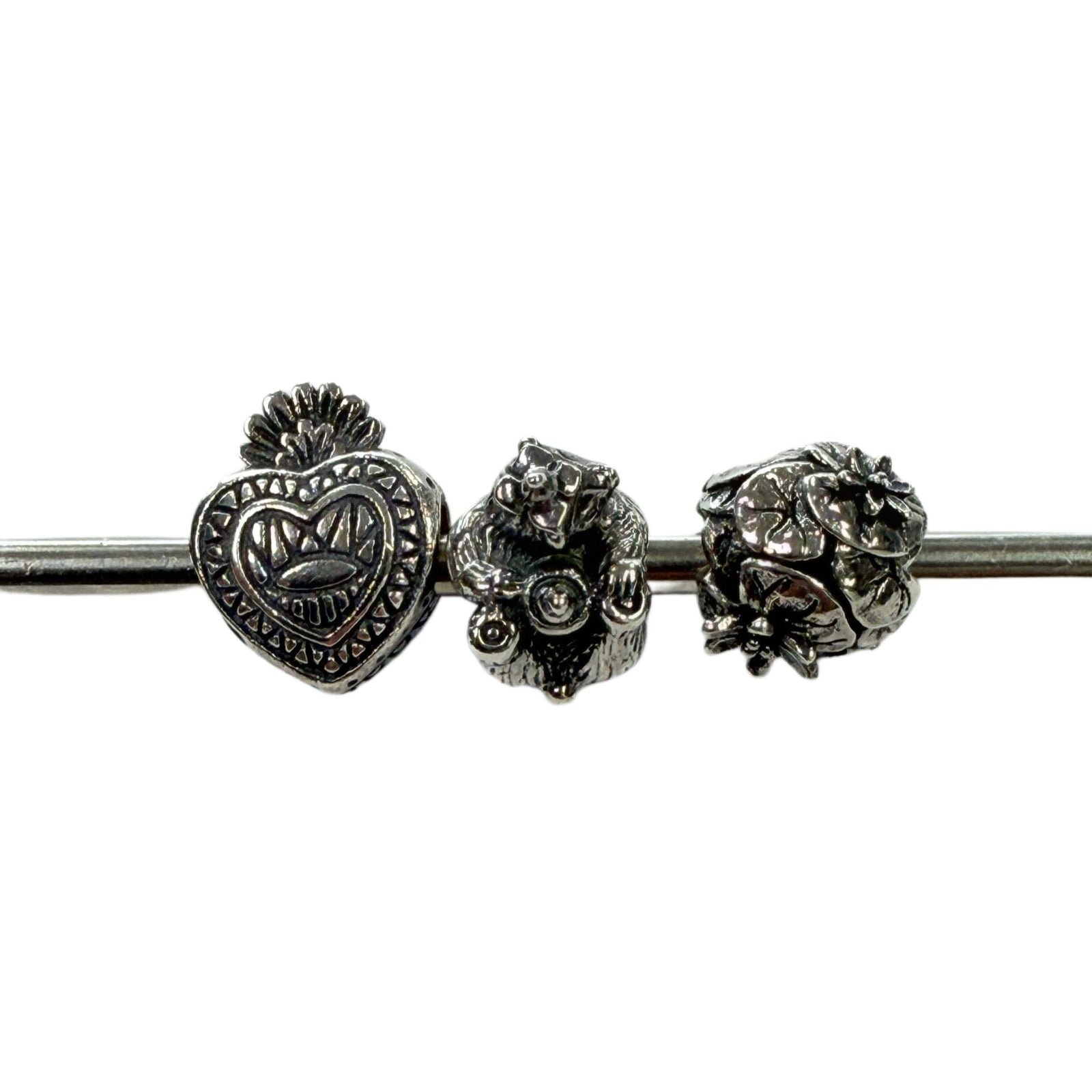 Great Lakes Boutique Preloved Black Raven Beads Group 3