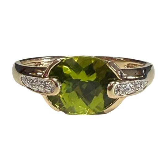 14k Gold Peridot & Diamond Ring