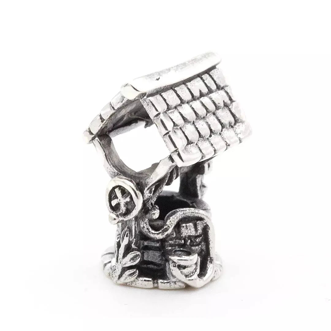 Great Lakes Boutique Preloved Black Raven Beads Wishing Well