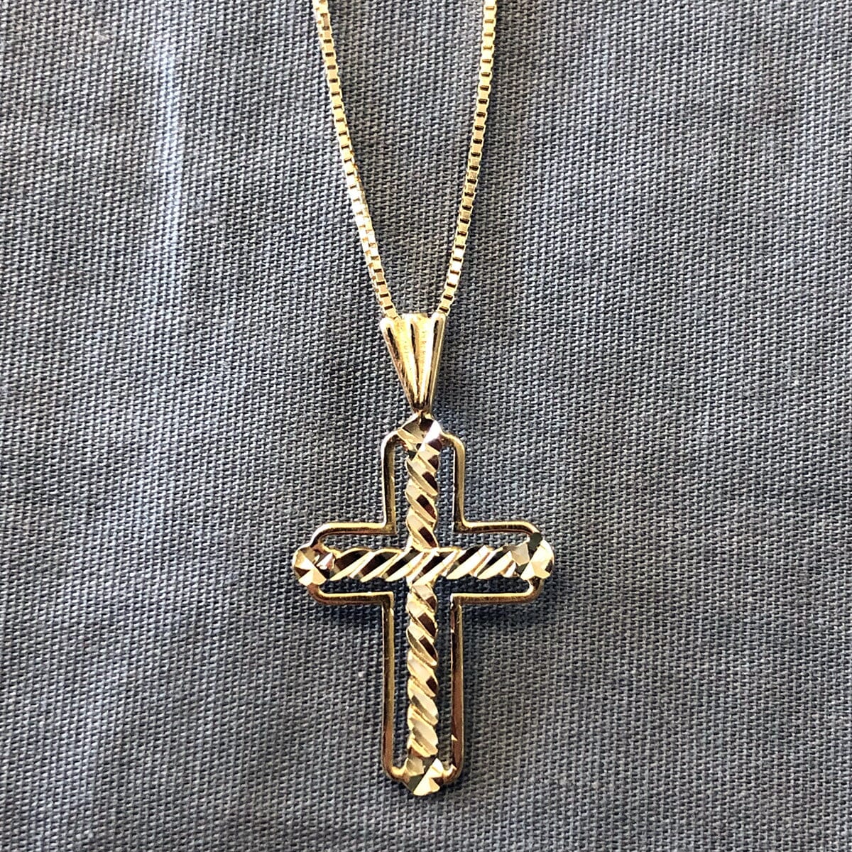 Great Lakes Coin 14 k Gold Cross Necklace