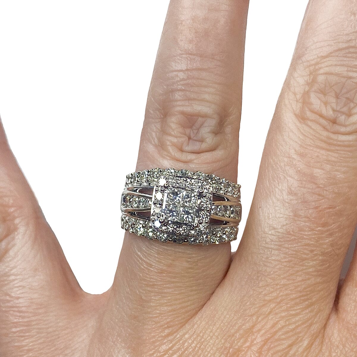 Great Lakes Boutique 14 k White Gold Princessa Diamond Ring