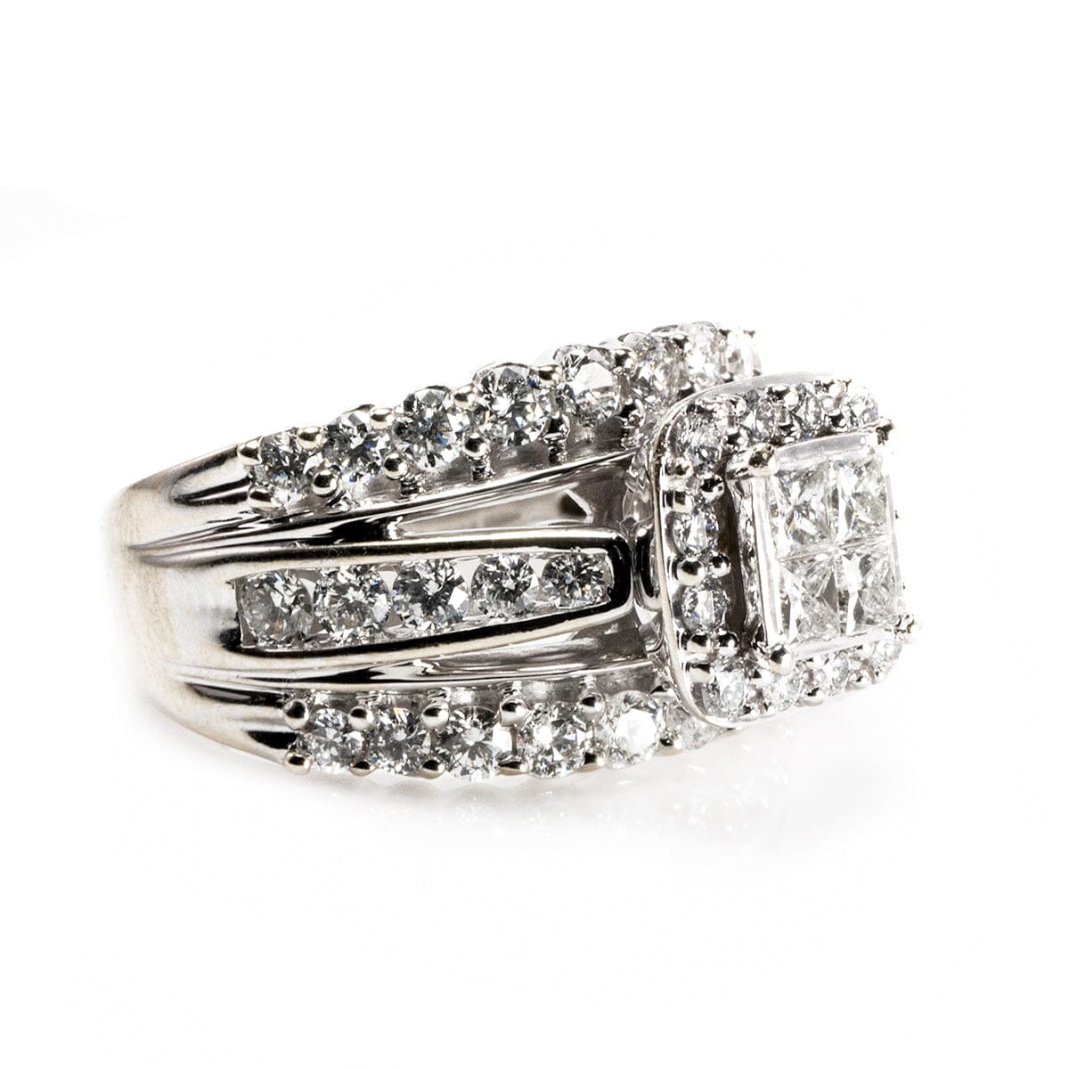Great Lakes Boutique 14 k White Gold Princessa Diamond Ring