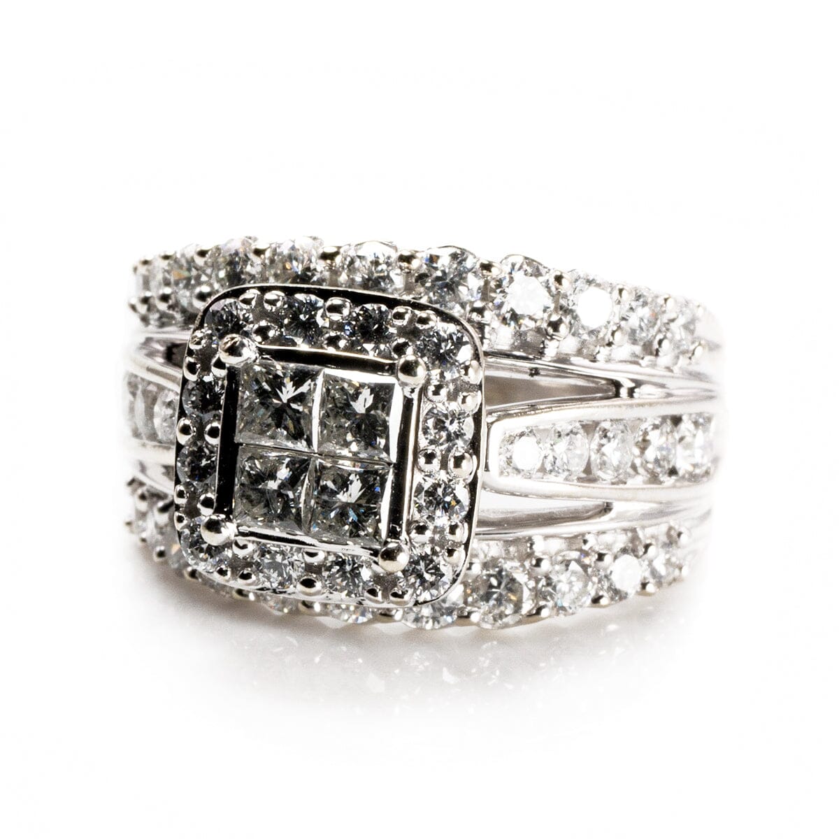 Great Lakes Boutique 14 k White Gold Princessa Diamond Ring