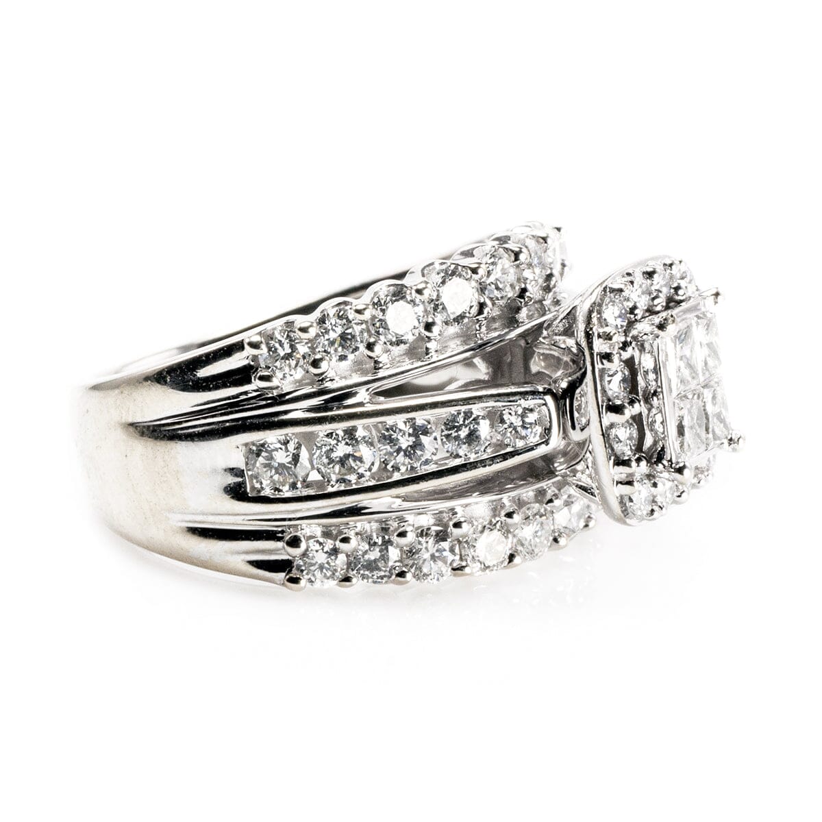 Great Lakes Boutique 14 k White Gold Princessa Diamond Ring