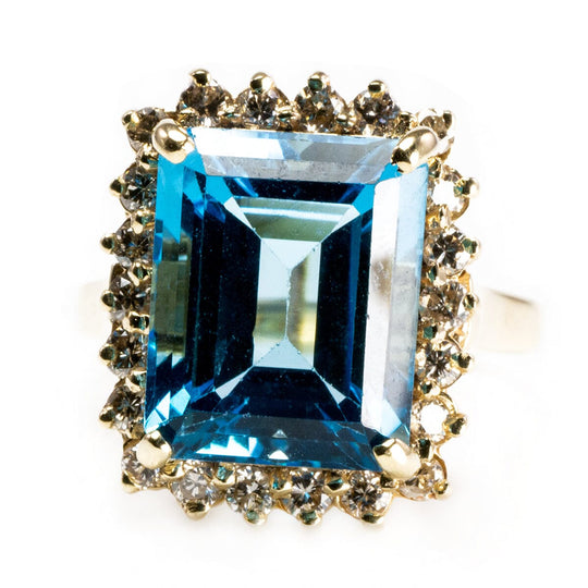 14 k Gold Blue Topaz & Diamond Ring