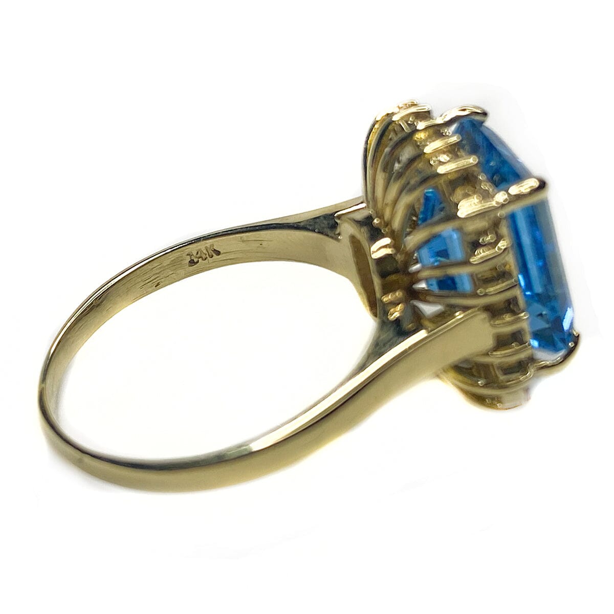 Great Lakes Boutique 14 k Gold Blue Topaz &amp; Diamond Ring