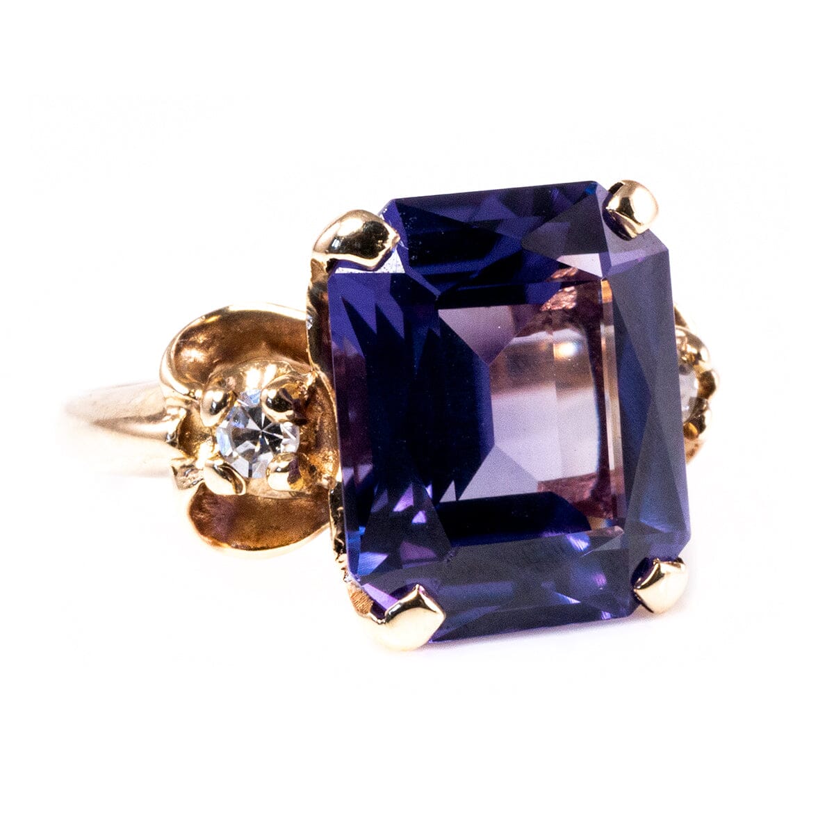 Great Lakes Boutique 10 k Gold Alexandrite Ring