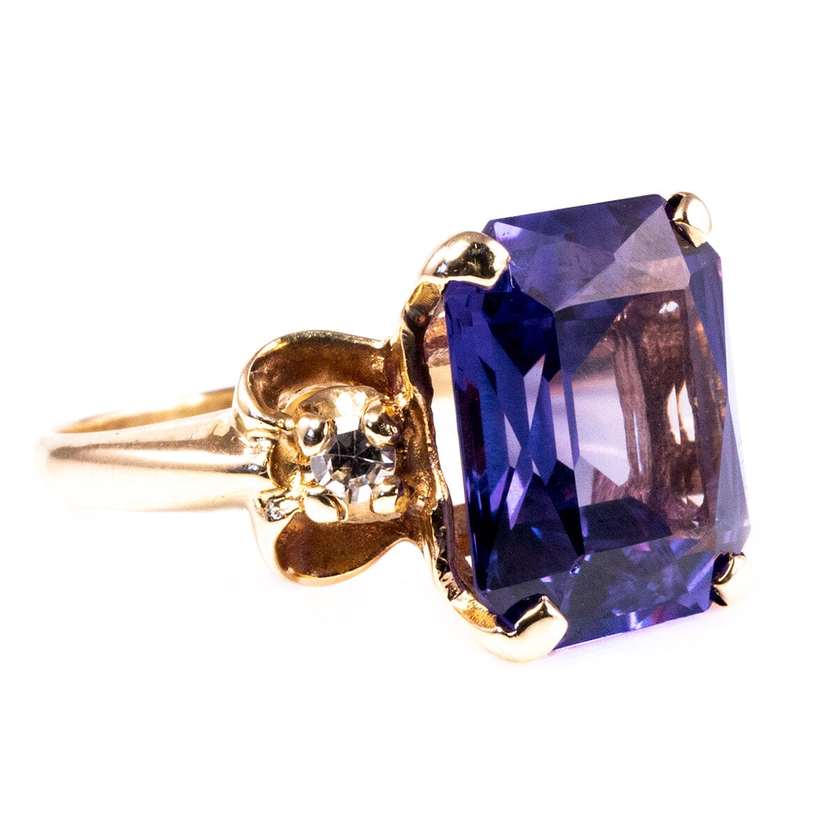 Great Lakes Boutique 10 k Gold Alexandrite Ring