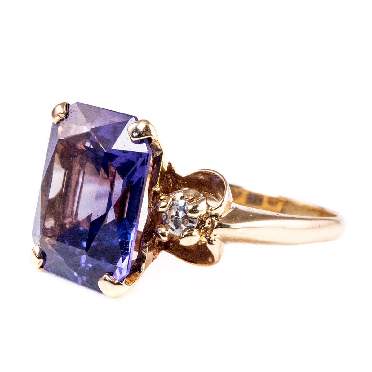 Great Lakes Boutique 10 k Gold Alexandrite Ring
