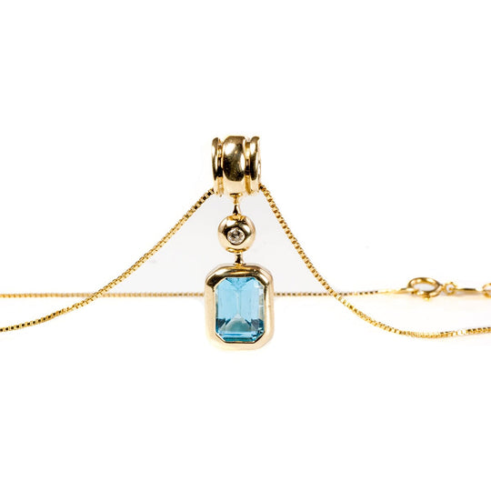14 k Gold Aquamarine & Diamond Necklace