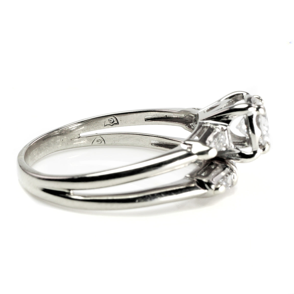 Great Lakes Boutique Vintage 14 k Diamond Wedding Set