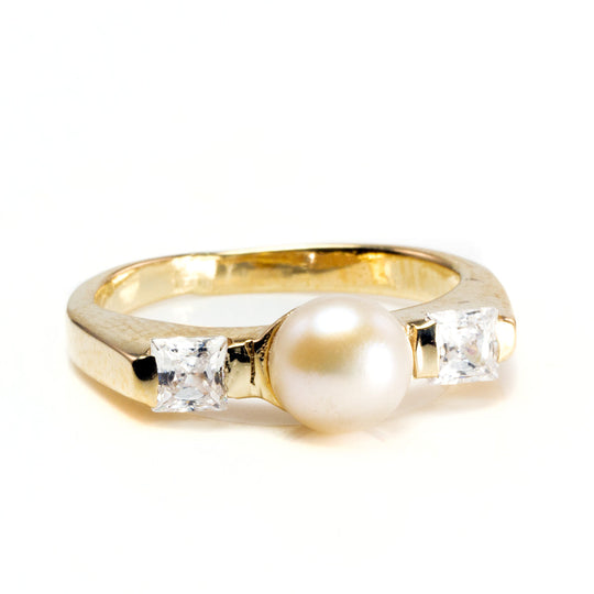 14 k Pearl and Diamond Ring