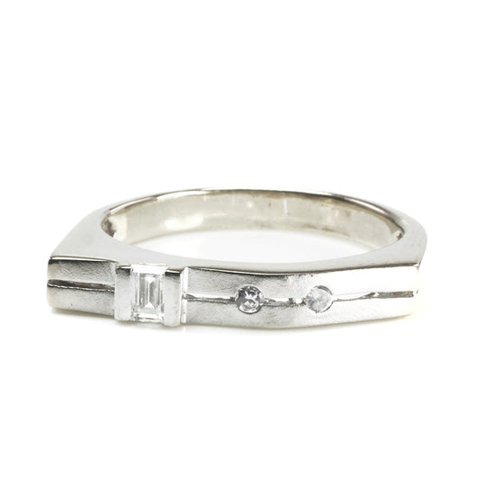 14 k White Gold & Diamond Ring