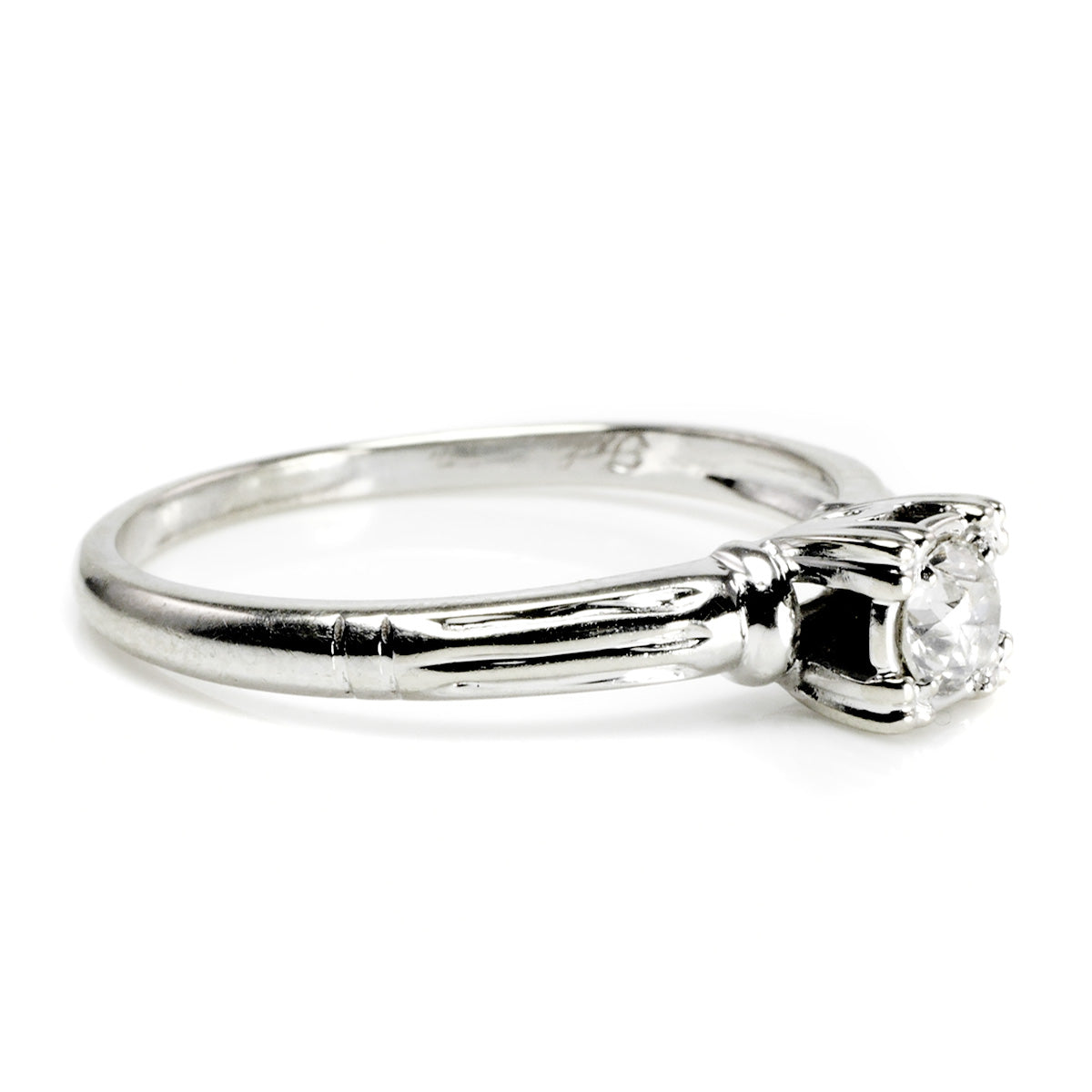 Great Lakes Boutique 14 k White Gold Diamond Solitaire Ring