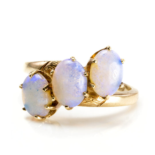 10k Yellow Gold & Opal Ring