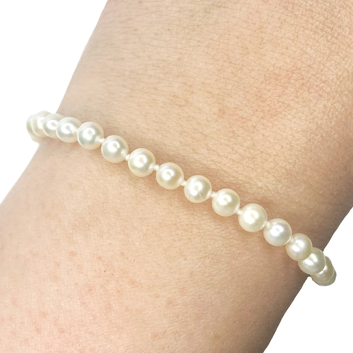 Great Lakes Boutique 14 k Yellow Gold and Pearl Bracelet