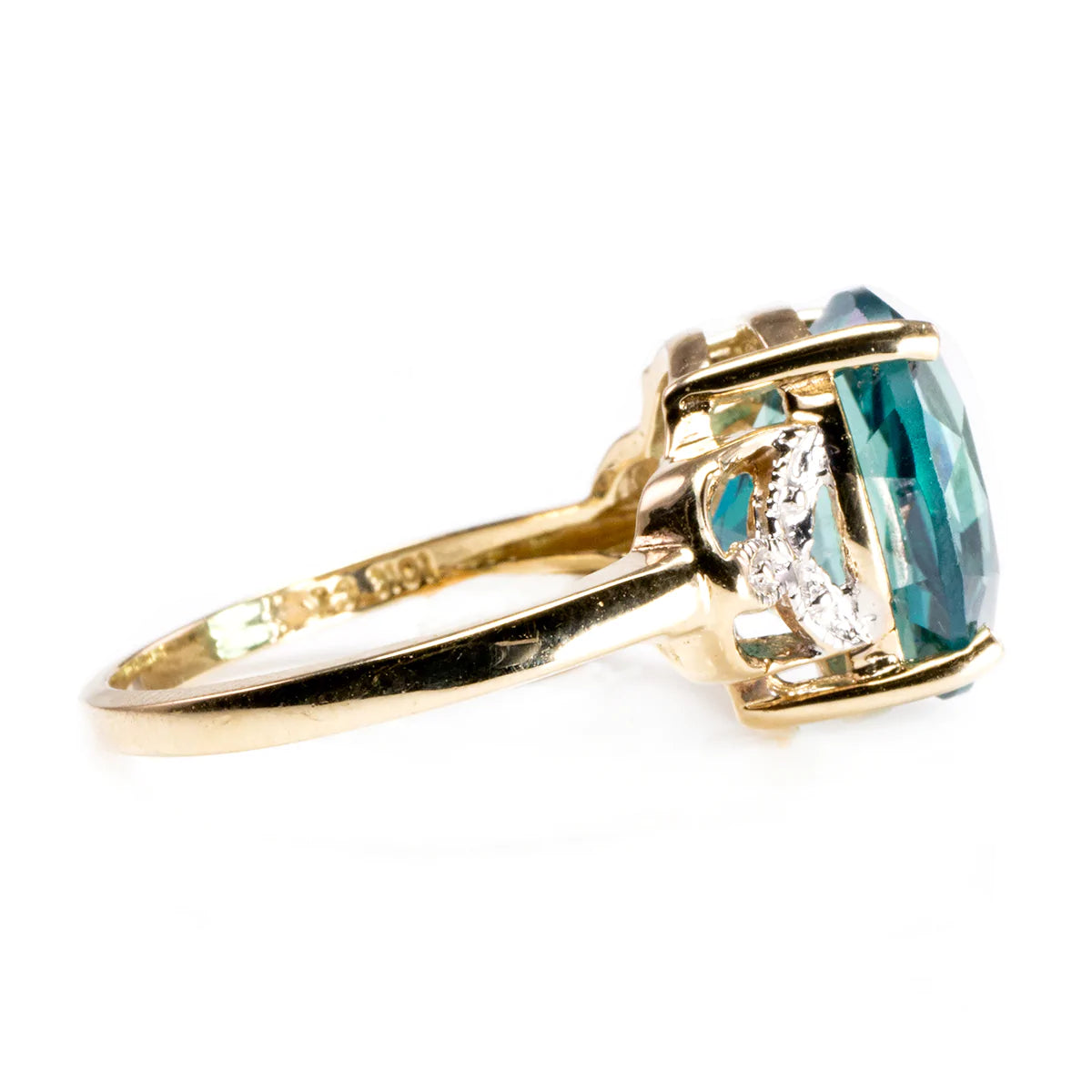 Great Lakes Boutique 10 k Yellow Gold Green Topaz Ring