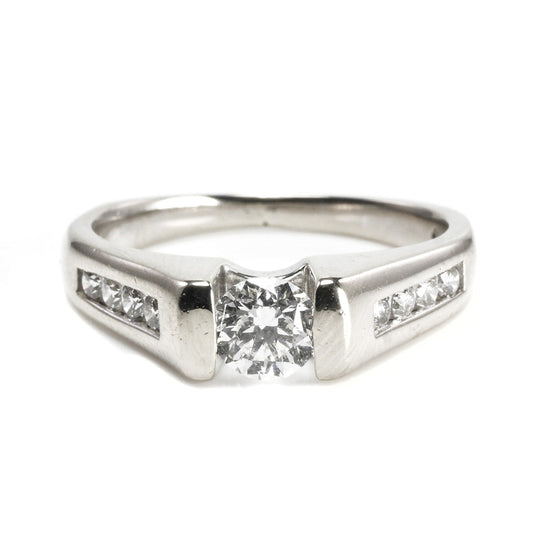 14 k White Gold Diamond Ring