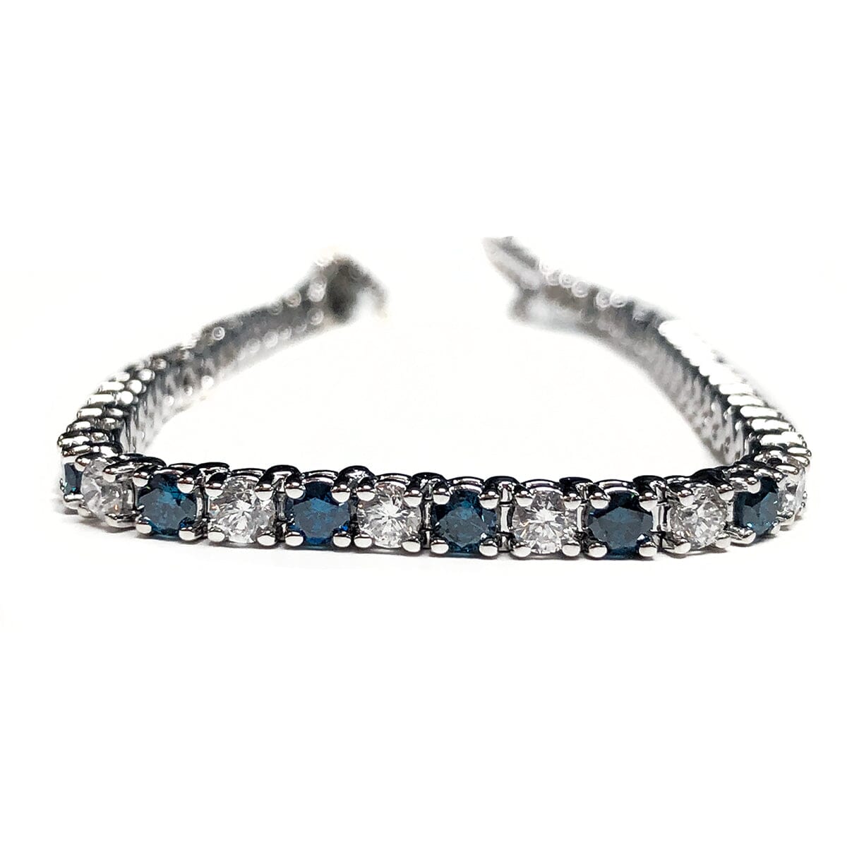 Great Lakes Coin 14 k White Gold Blue Diamond Bracelet (5.5 Carat)