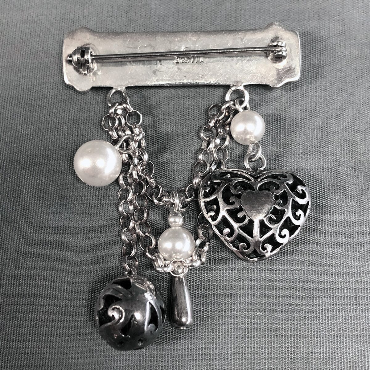 Great Lakes Boutique Vintage Silver Heart &amp; Pearl Brooch