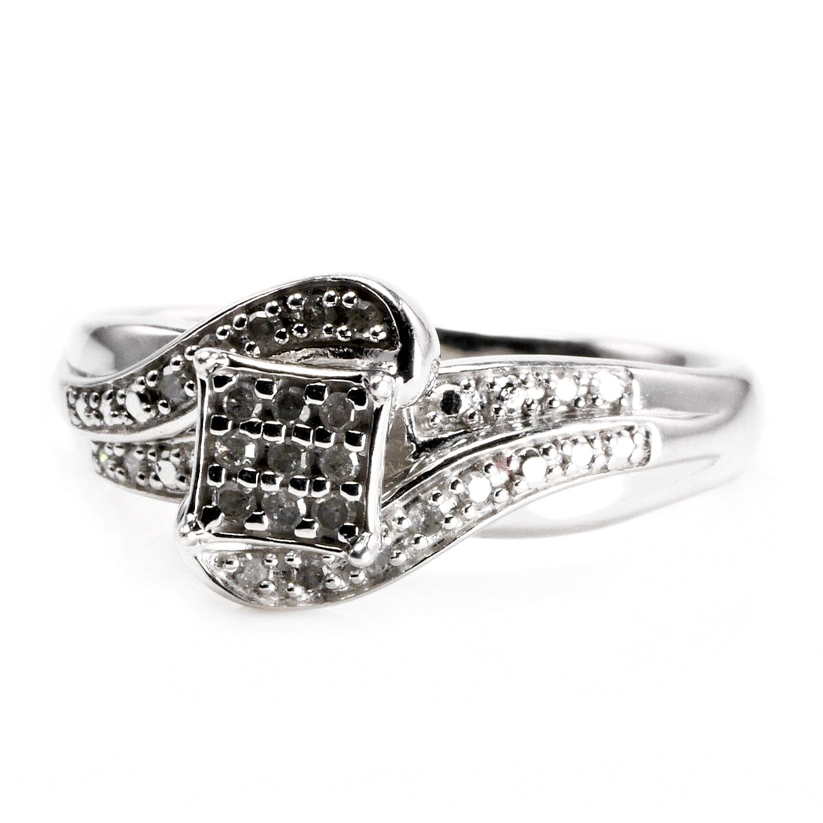 Silver ring with diamond chips Clearance