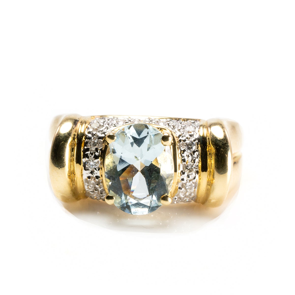 Great Lakes Boutique 10 k Yellow Gold Aqua Marine and Diamond Ring