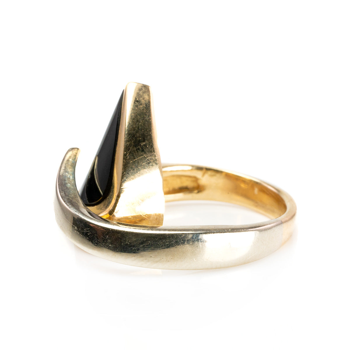 Great Lakes Boutique 14 k Yellow Gold Black Onyx &amp; Diamond Fashion Ring