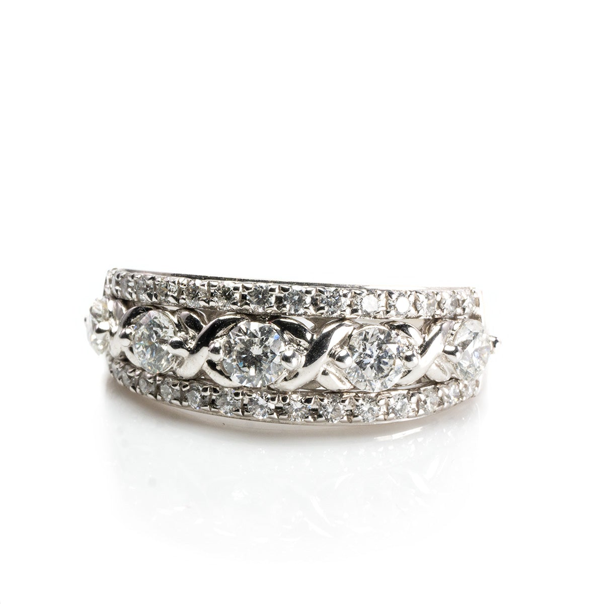 Great Lakes Boutique 14 k White Gold Diamond Ring