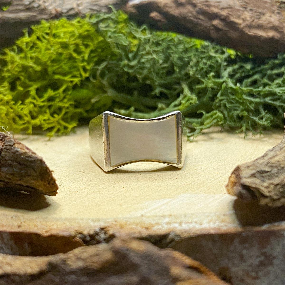 Great Lakes Boutique Vintage Style Pearl Ring